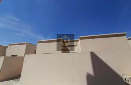 Apartment - 2 Bedrooms - 3 Bathrooms for rent in Mohamed Bin Zayed City - Abu Dhabi