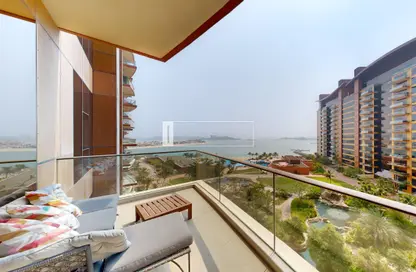 Balcony image for: Apartment - 1 Bedroom - 2 Bathrooms for sale in Emerald - Tiara Residences - Palm Jumeirah - Dubai, Image 1