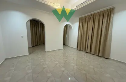 فيلا - استوديو - 7 حمامات للايجار في مدينة شخبوط - أبوظبي