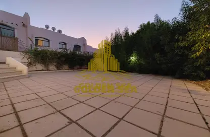 Villa - 5 Bedrooms - 6 Bathrooms for rent in Cornich Al Khalidiya - Al Khalidiya - Abu Dhabi