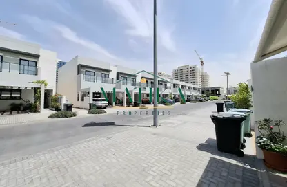 Townhouse - 3 Bedrooms - 5 Bathrooms for sale in BNH Townhouses - Al Furjan - Dubai