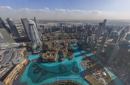 صورة لـ حوض سباحة شقة - 2 غرف نوم - 4 حمامات للبيع في برج خليفة - برج خليفة - دبي وسط المدينة - دبي ، صورة رقم 1
