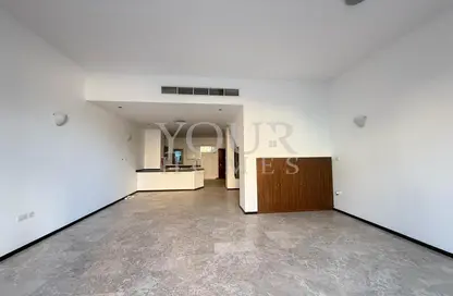 Townhouse - 4 Bedrooms - 6 Bathrooms for rent in Westar Casablanca - Jumeirah Village Circle - Dubai