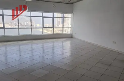 Office Space - Studio - 1 Bathroom for rent in Al Khan - Sharjah