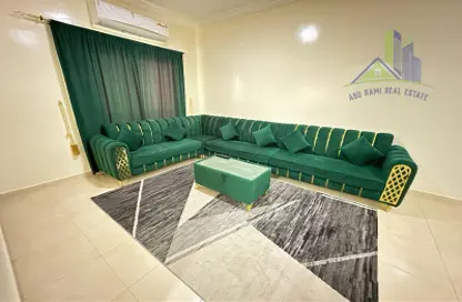 صورة لـ غرفة المعيشة شقة - 2 غرف نوم - 2 حمامات للايجار في 3 المويهات - المويهات - عجمان ، صورة رقم 1