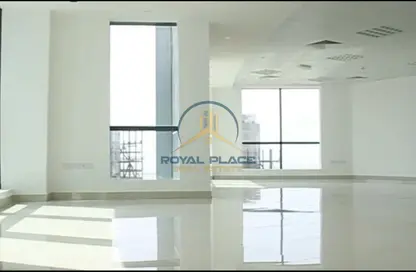 Office Space - Studio - 1 Bathroom for rent in The Regal Tower - Business Bay - Dubai