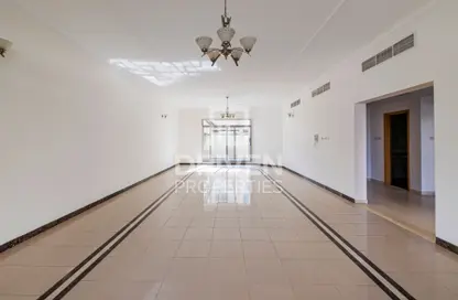 فيلا - 4 غرف نوم - 5 حمامات للايجار في فلل جميرا 3 - جميرا 3 - الجميرا - دبي فيلا - 4 غرف نوم - 5 حمامات للايجار في فلل جميرا 3 - جميرا 3 - الجميرا - دبي