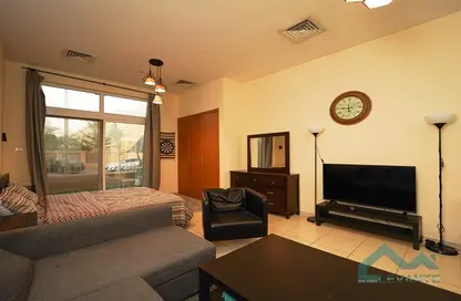 Living Room image for: Apartment - 1 Bathroom for rent in Gardenia 1 - Emirates Gardens 1 - Jumeirah Village Circle - Dubai, Image 1