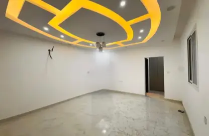 Apartment - 5 Bedrooms - 7 Bathrooms for sale in Al Yasmeen 1 - Al Yasmeen - Ajman