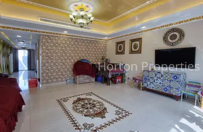 فيلا - 3 غرف نوم - 5 حمامات للايجار في فلل المعالي المعمارية - قرية الجميرا سركل - دبي