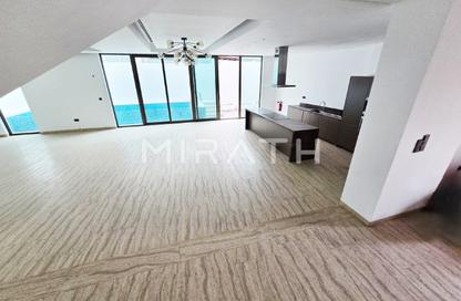 Villa - 4 Bedrooms - 5 Bathrooms for rent in Jumeirah 1 Villas - Jumeirah 1 - Jumeirah - Dubai