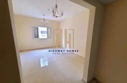 شقة - غرفة نوم - 2 حمامات للايجار في بناية مويليح 3 - مويلح - الشارقة