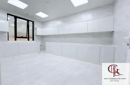 Apartment - 3 Bedrooms - 3 Bathrooms for rent in Shakhbout City - Abu Dhabi