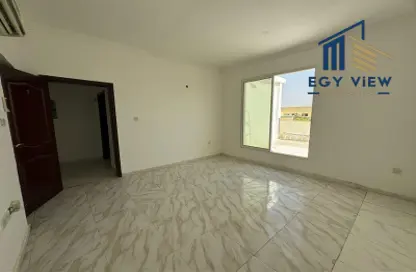 Apartment - 1 Bathroom for rent in Al Khaleej Al Arabi Street - Al Bateen - Abu Dhabi