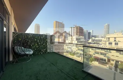 Duplex - 2 Bedrooms - 4 Bathrooms for rent in Eleganz by Danube - Jumeirah Village Circle - Dubai