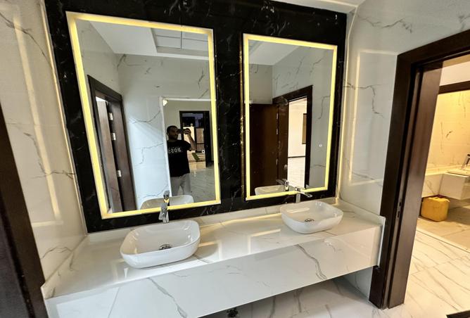 13075783 - Property Image 2