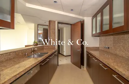 Apartment - 1 Bedroom - 2 Bathrooms for rent in Burj Khalifa - Burj Khalifa Area - Downtown Dubai - Dubai