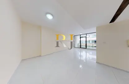 Apartment - 2 Bedrooms - 2 Bathrooms for rent in Golden Sands 7 - Mankhool - Bur Dubai - Dubai