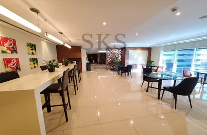 Living / Dining Room image for: Apartment - 2 Bedrooms - 3 Bathrooms for rent in Manazel Al Safa - Business Bay - Dubai, Image 1