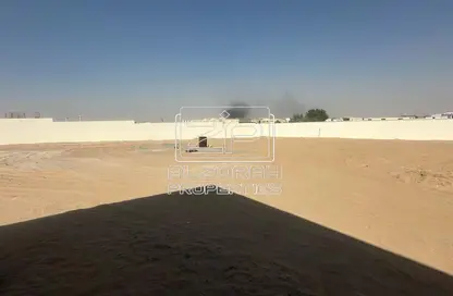 أرض - استوديو للايجار في آلصجعه - الشارقة