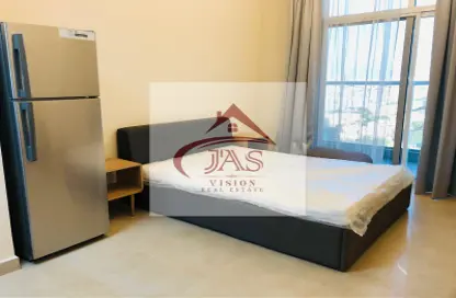 Apartment - 1 Bathroom for rent in Azizi Plaza - Al Furjan - Dubai