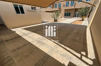Villa - 4 Bedrooms - 6 Bathrooms for rent in Mohamed Bin Zayed City - Abu Dhabi