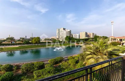 فيلا - 5 غرف نوم - 6 حمامات للبيع في شلالات الراحة - الأرض - منطقة الجولف بالجميرا - دبي