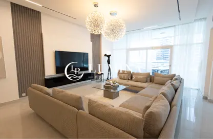Duplex - 3 Bedrooms - 4 Bathrooms for rent in Continental Tower - Dubai Marina - Dubai