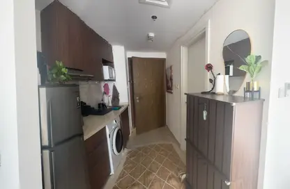 شقة - 1 حمام للبيع في زهور 3 - الزاهية - تجارية مويلح - الشارقة