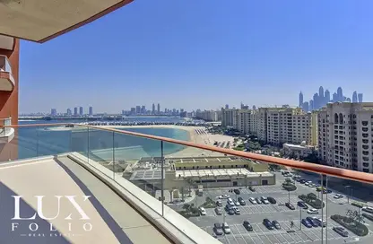Balcony image for: Apartment - 2 Bedrooms - 3 Bathrooms for rent in Sapphire - Tiara Residences - Palm Jumeirah - Dubai, Image 1