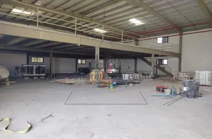 Warehouse - Studio - 1 Bathroom for rent in Umm Al Thuoob - Umm Al Quwain