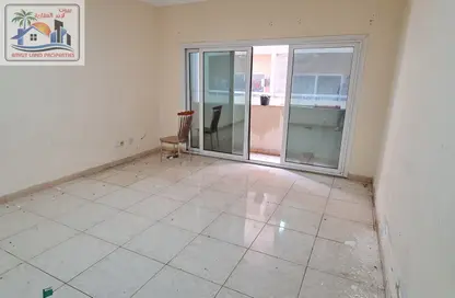 Apartment - 2 Bedrooms - 2 Bathrooms for rent in Qasimia 10 building - Al Mahatta - Al Qasimia - Sharjah