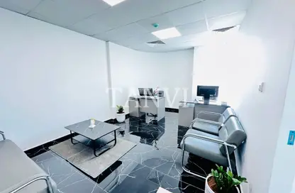 مكتب - استوديو - 1 حمام للايجار في فاطمه محمد احمد بن سليمان - الرفاعة - بر دبي - دبي
