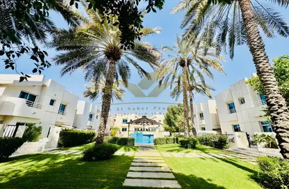 Villa - 4 Bedrooms - 6 Bathrooms for rent in Al Garhoud - Dubai