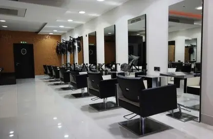 Shop - Studio for rent in DIFC - Dubai