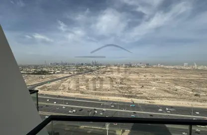 شقة - 2 غرف نوم - 2 حمامات للايجار في مرتفعات بن غاطي - قرية الجميرا سركل - دبي
