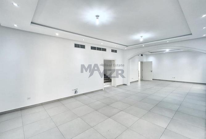 14238002 - Property Image 2