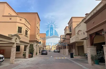 فيلا - 4 غرف نوم - 5 حمامات للايجار في مجمع الواحة الحضرية - منطقة بين الجسرين - أبوظبي