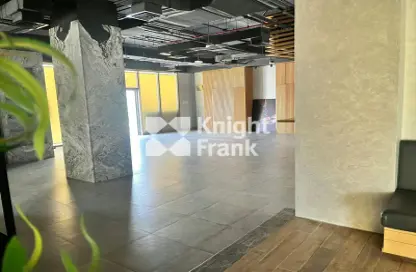 Retail - Studio for rent in Khalidiya Street - Al Khalidiya - Abu Dhabi