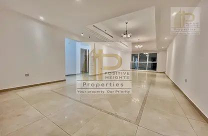 Apartment - 3 Bedrooms - 5 Bathrooms for rent in Metro Building - Al Barsha 1 - Al Barsha - Dubai