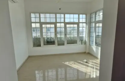 Villa - 2 Bedrooms - 2 Bathrooms for rent in Jumeirah 1 - Jumeirah - Dubai