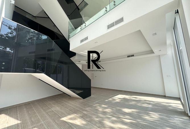 16050010 - Property Image 2