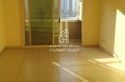 شقة - 2 غرف نوم - 2 حمامات للايجار في شارع التعاون الجديد - التعاون - الشارقة