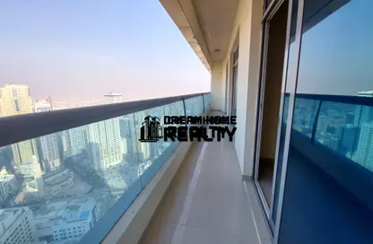 Apartment - 2 Bedrooms - 2 Bathrooms for rent in Palm Tower 3 - Palm Towers - Al Majaz - Sharjah