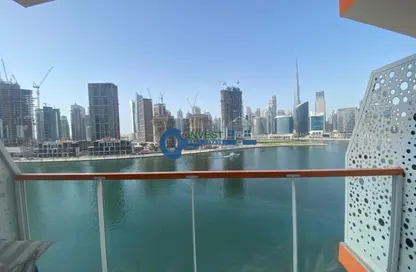 Apartment - Studio - 1 Bathroom for rent in Millennium Binghatti Residences - Business Bay - Dubai