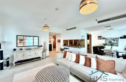 Living Room image for: Apartment - 1 Bedroom - 2 Bathrooms for sale in Beauport Tower - Marina Promenade - Dubai Marina - Dubai, Image 1