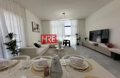 شقة - 2 غرف نوم - 3 حمامات للبيع في أو إس تي 11 - مجان - دبي لاند - دبي