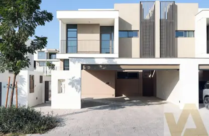 Villa - 4 Bedrooms - 5 Bathrooms for rent in Tilal Al Furjan - Al Furjan - Dubai