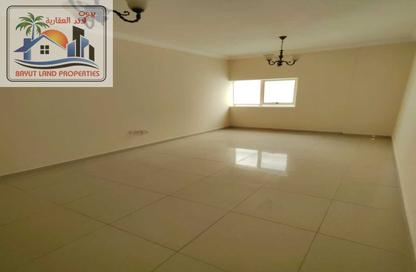 Apartment - 2 Bedrooms - 2 Bathrooms for rent in Muwailih Building - Muwaileh - Sharjah