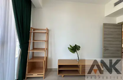Apartment - 1 Bedroom - 2 Bathrooms for rent in Bloom Towers B - Bloom Towers - Jumeirah Village Circle - Dubai